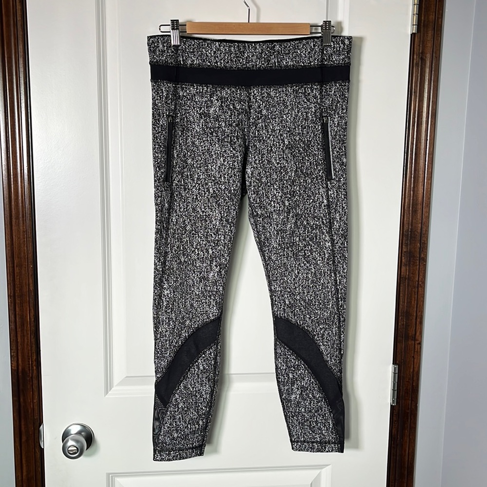 Lululemon Inspire Tight - Picture 2 of 8